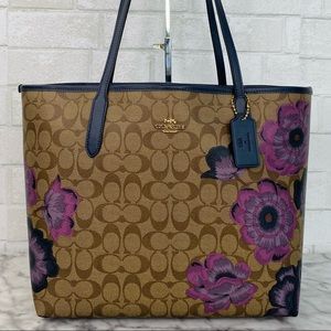 Coach City Tote In Signature Canvas With Kaffe Fassett Print